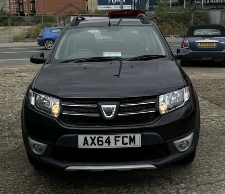 DACIA SANDERO STEPWAY 1.5 Stepway Laureate dCi 90